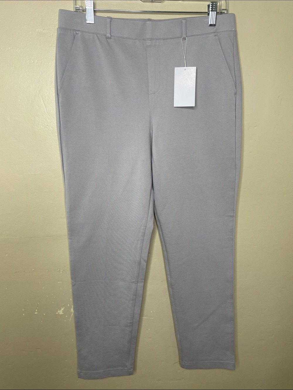 MARY CRAFTS Gray Ponte Knit Pull-On Comfortable Legging Style Pants NWT 12